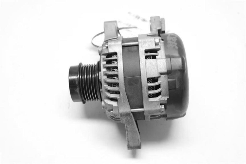 Used Alternator fits: 2016 Toyota Corolla 1.8L 100A ID 27060-0T240 Grade A