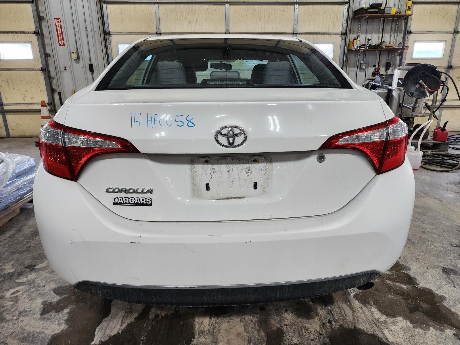 Used Front Right Seat Front fits: 2014 Toyota Corolla bucket air bag manual clot