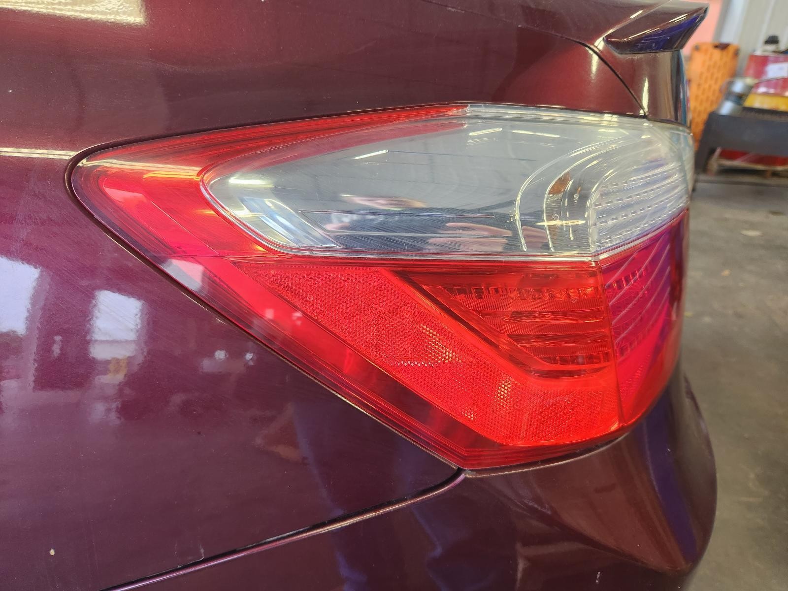 2013-2015 HONDA ACCORD TAILLIGHT LEFT DRIVER SIDE OEM