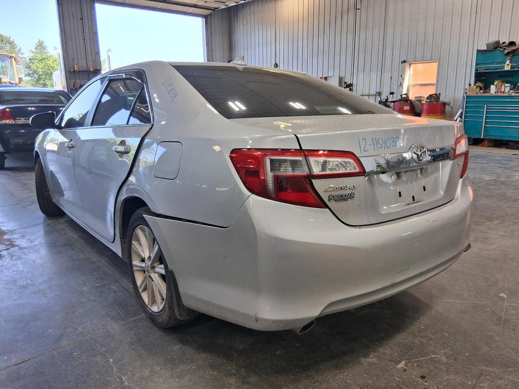 Used Windshield Wiper Motor fits: 2012 Toyota Camry  Grade A