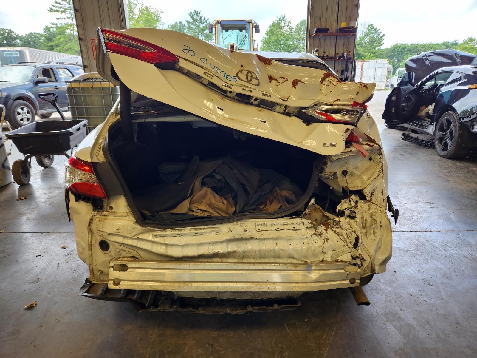 Used Windshield Wiper Motor fits: 2020 Toyota Camry  Grade A