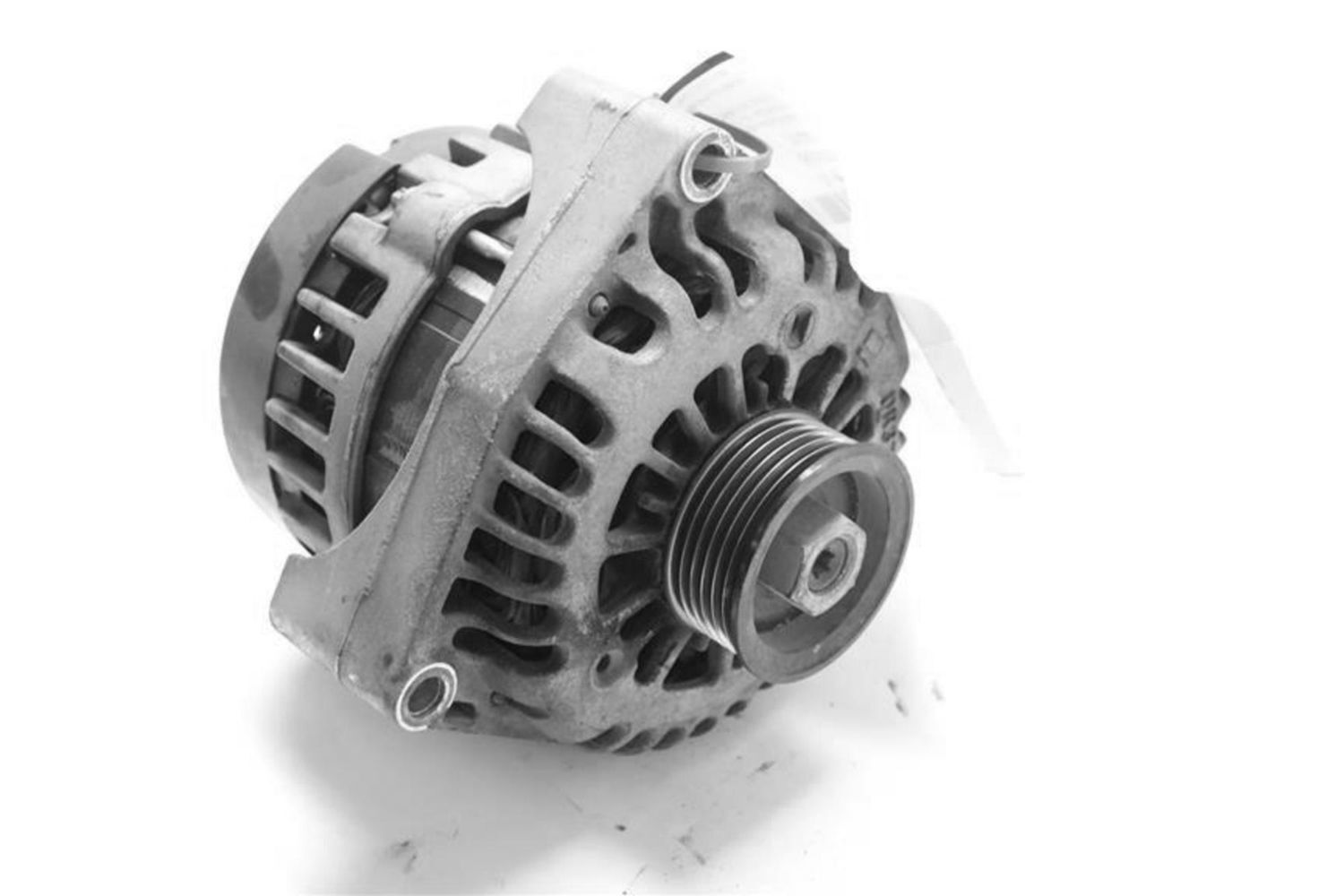 Used Alternator fits: 2008 Chevrolet Silverado 1500 pickup 145 amp ID 20881337 G