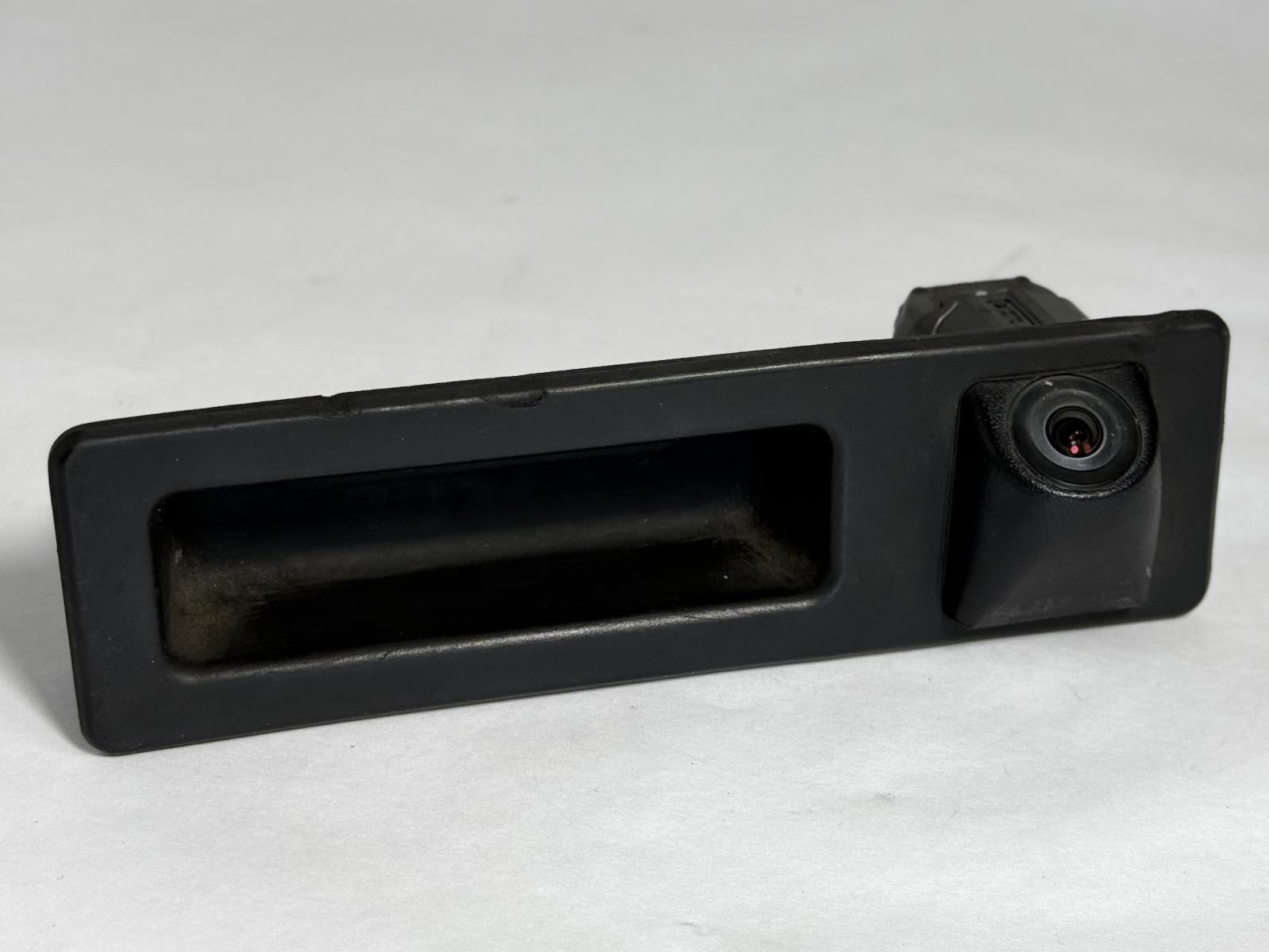 2011-2014 BMW X3 BACKUP REAR VIEW CAMERA W/ TRUNK LID HANDLE OEM