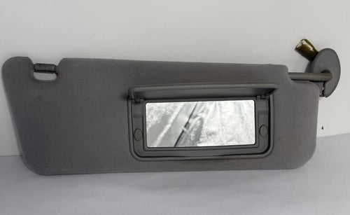 2005-2006 LEXUS ES330 SUN VISOR RIGHT PASSENGER SIDE OEM 
