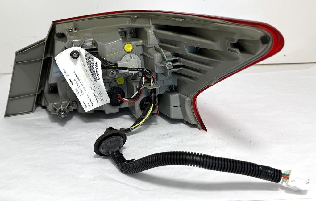 Used Left Tail Light Assembly fits: 2019 Nissan Sentra quarter panel mounted Lef