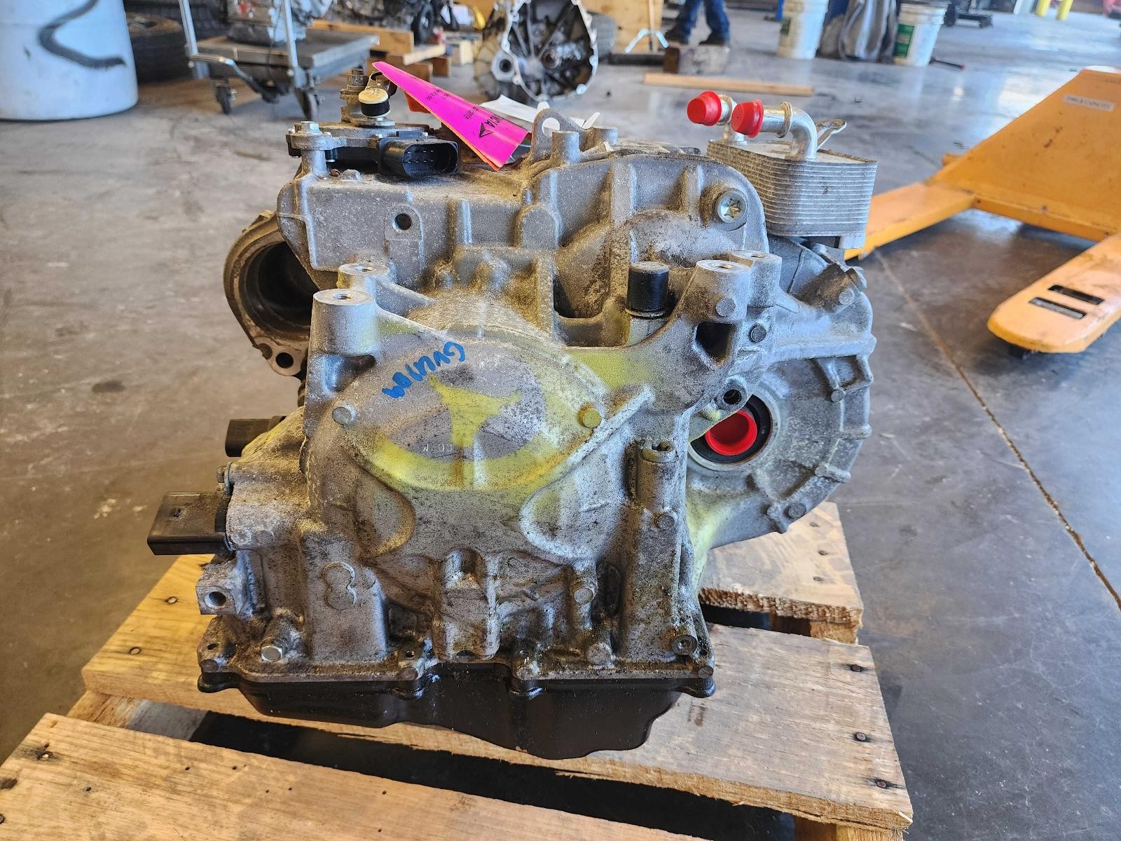 Used Automatic Transmission Assembly fits: 2020 Volkswagen Passat AT transmissio