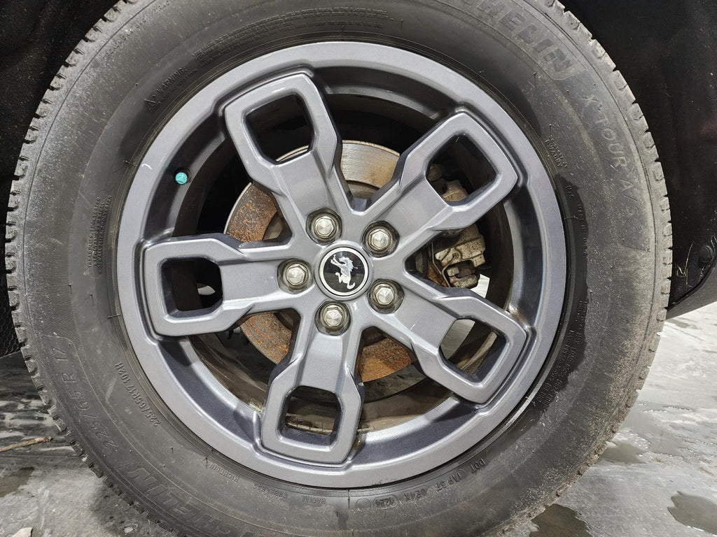 Used Wheel fits: 2022 Ford Bronco sport 17x7 alloy 5 spoke slotted spoke Grade A