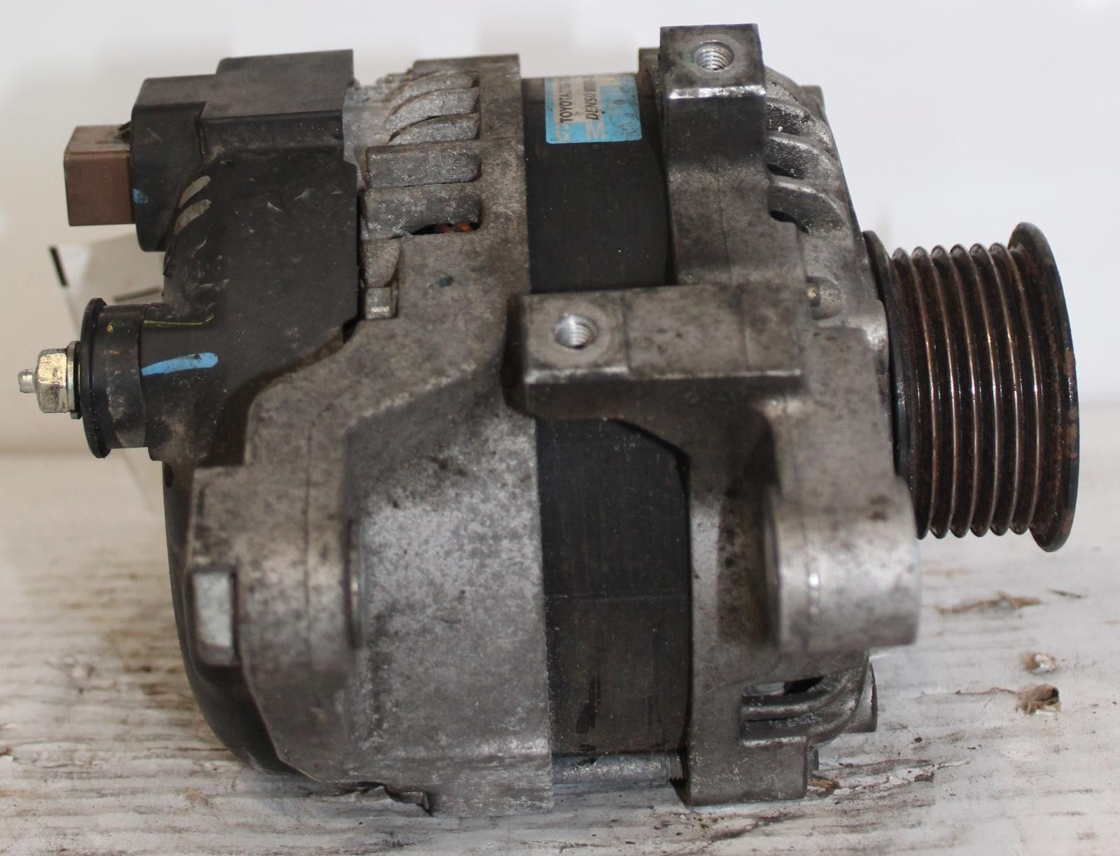 Used Alternator fits: 2020 Toyota Tacoma 3.5L 6 cylinder 2GRFKS engine 130 amp t