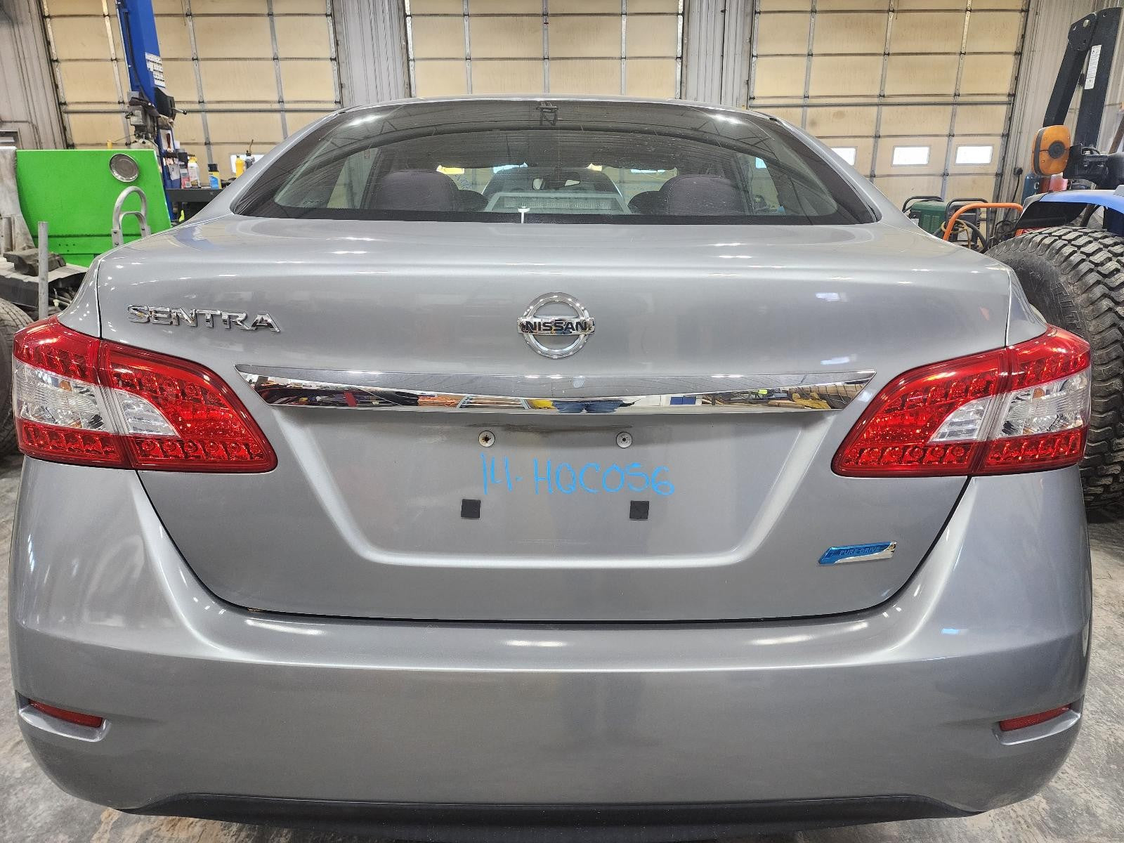 Used Deck Lid fits: 2014 Nissan Sentra SL without spoiler w/o rear view camera G