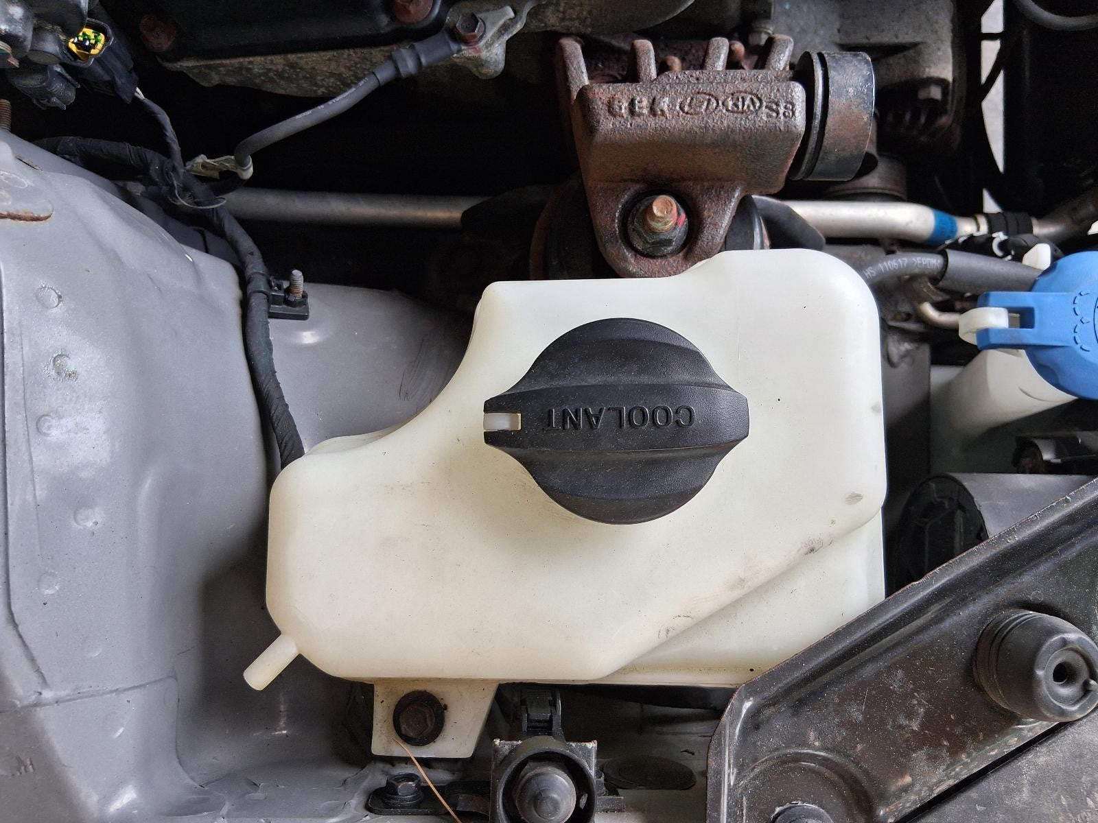 Used Engine Coolant Reservoir fits: 2012 Kia Optima VIN C 8th digit Limited Grad