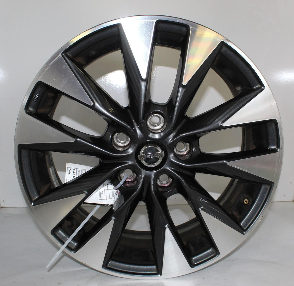 NISSAN SENTRA Wheel 17x6-1/2 (alloy), 10 spoke (SR), machined and painted (V s