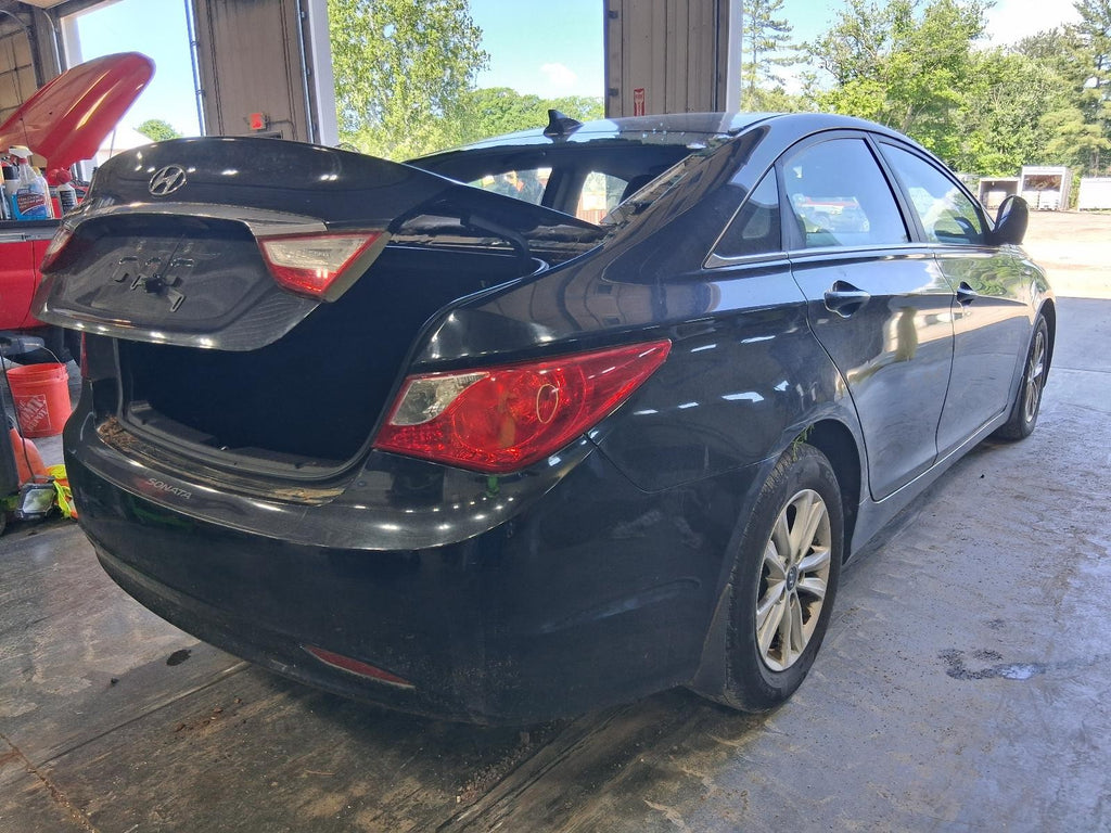 Used Engine Coolant Reservoir fits: 2012 Hyundai Sonata VIN C 8th digit GL Canad