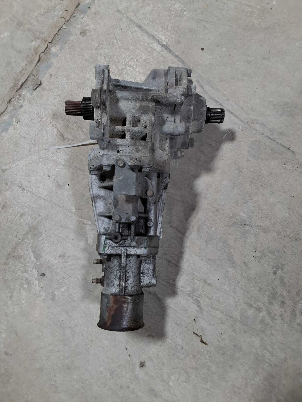 Used Transfer Case Assembly fits: 2016 Jeep Compass AT 6 speed Grade A