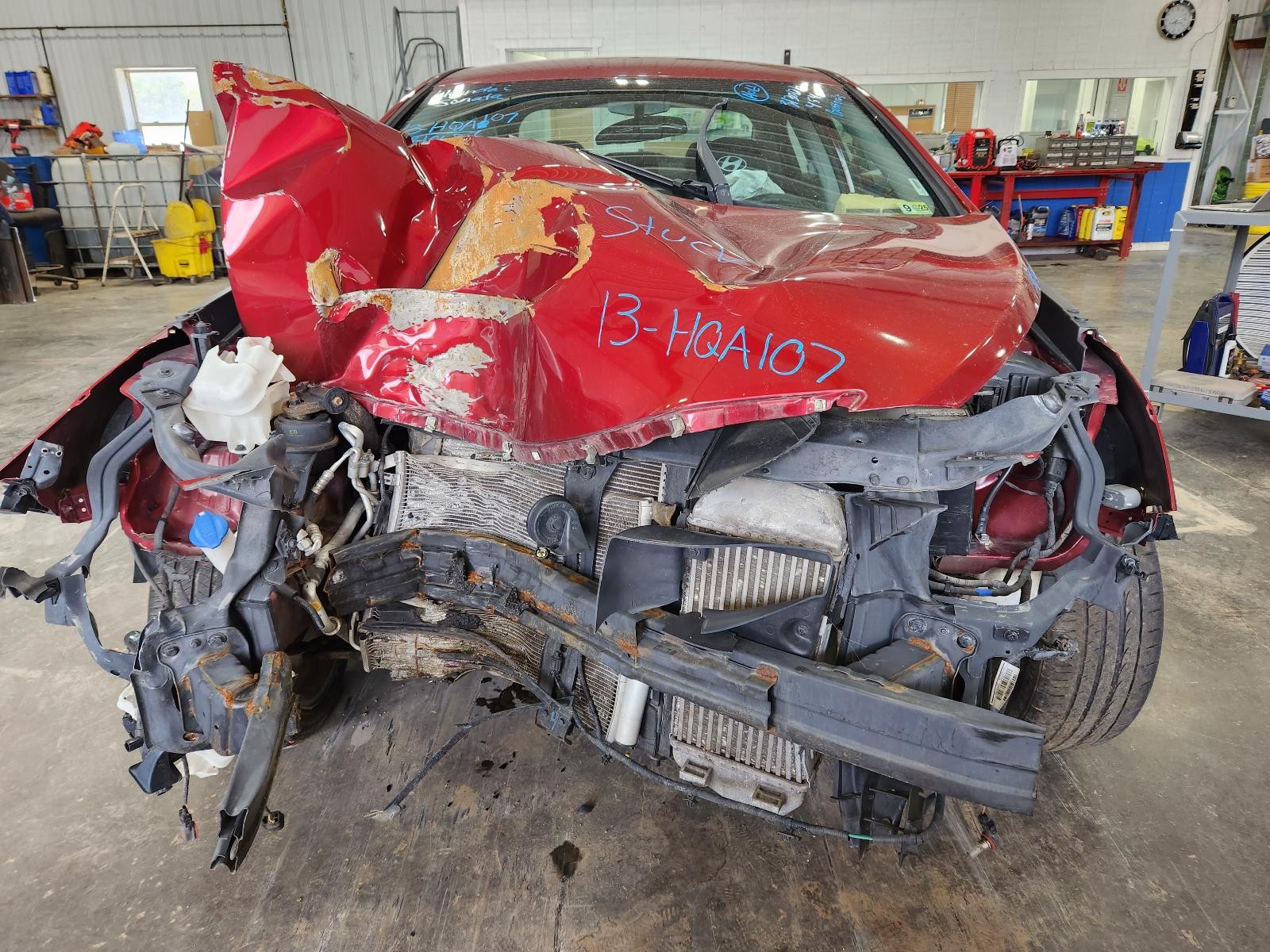 Used Right Tail Light Assembly fits: 2013 Hyundai Sonata VIN C 8th digit quarter