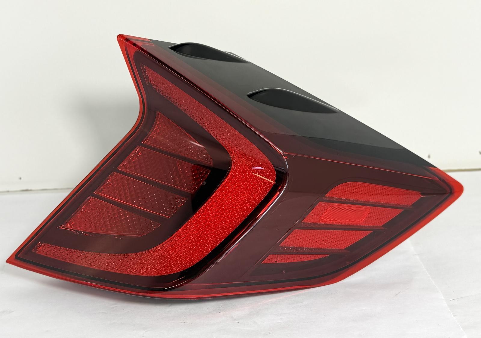 2020-2022 HYUNDAI SONATA TAILLIGHT RIGHT PASSENGER SIDE OEM
