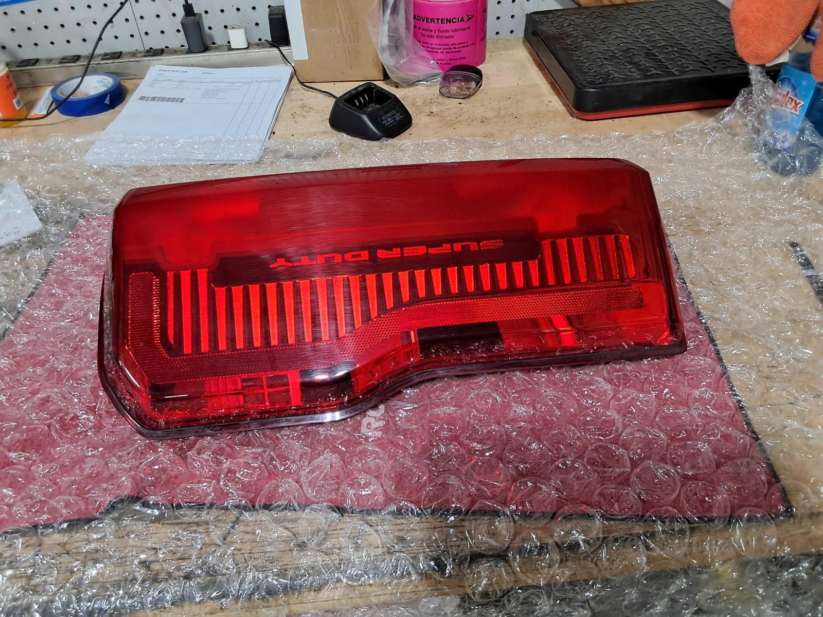 Used Left Tail Light Assembly fits: 2024 Ford F350SD PICKUP incandescent w/o LED
