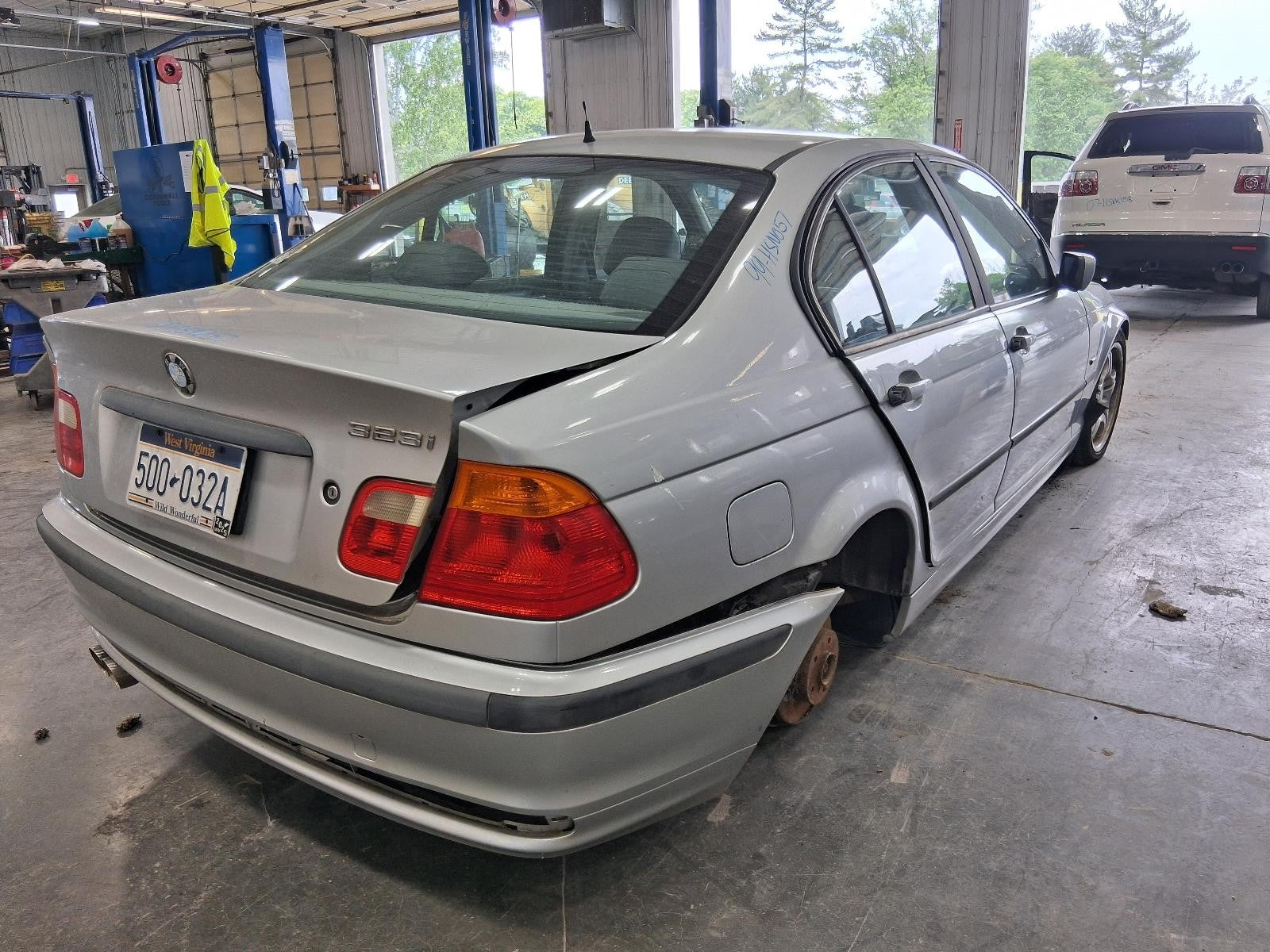 Used Alternator fits: 1999 Bmw 323I 80 amp Grade A