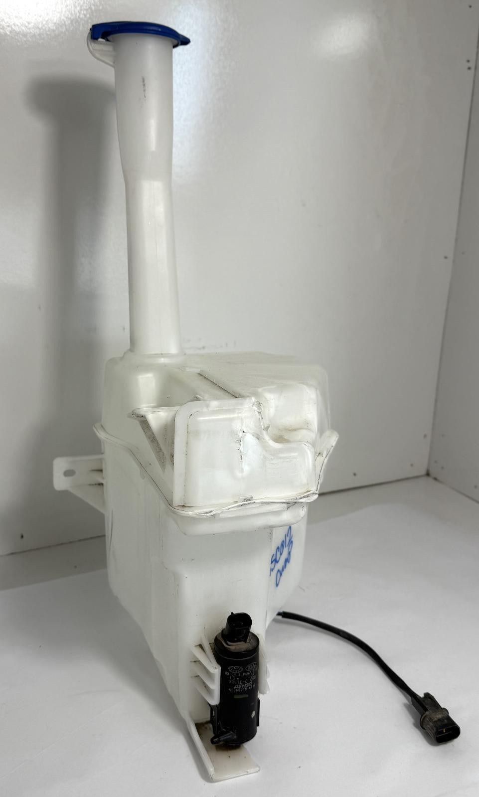 2015-2019 HYUNDAI SONATA WASHER BOTTLE 2.4L OEM