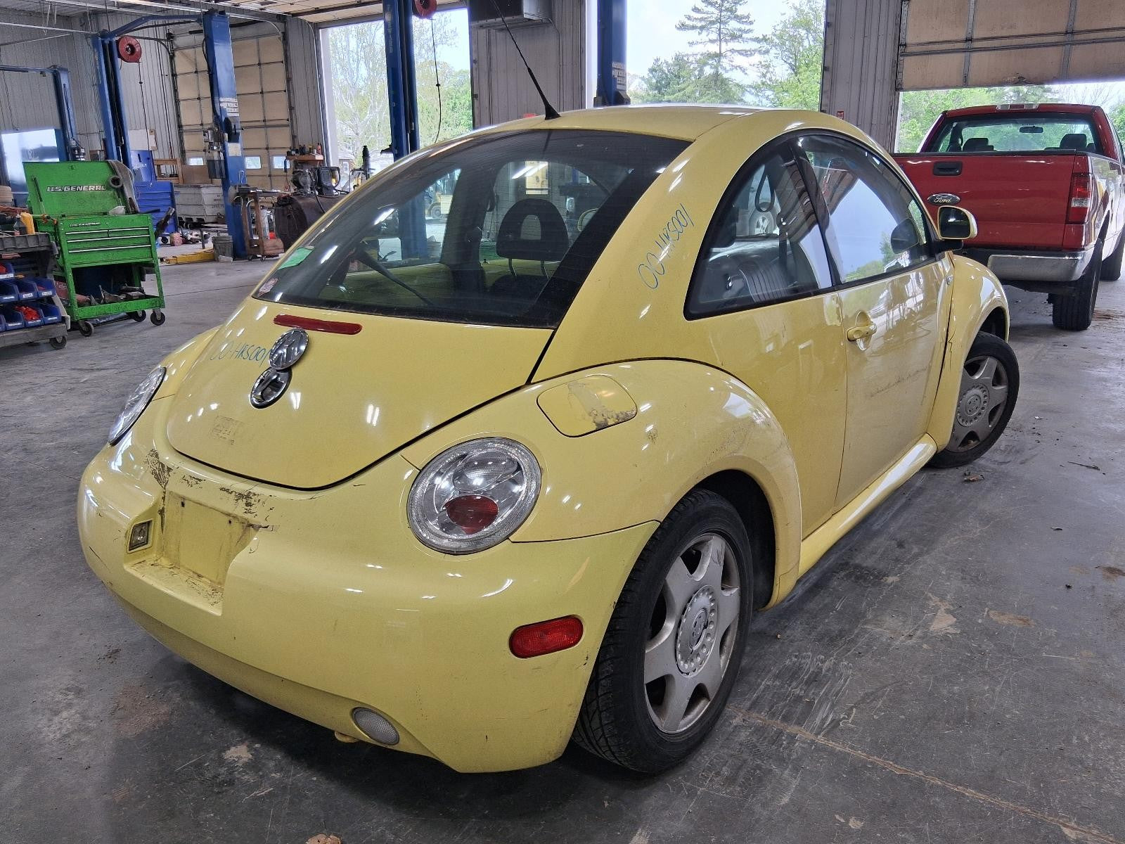 Used Starter Motor fits: 2000 Volkswagen Beetle City Canada only 2.0L MT Grade A