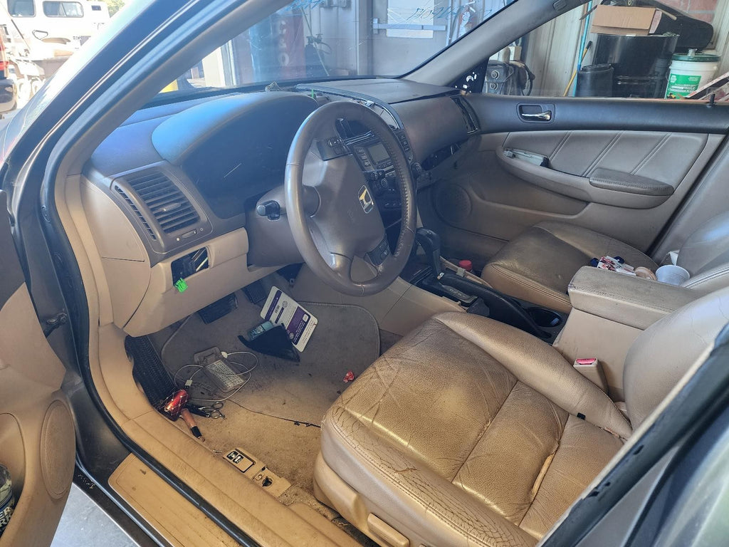 Used Right Sun Visor fits: 2006 Honda Accord w/illumination US built Right Grade