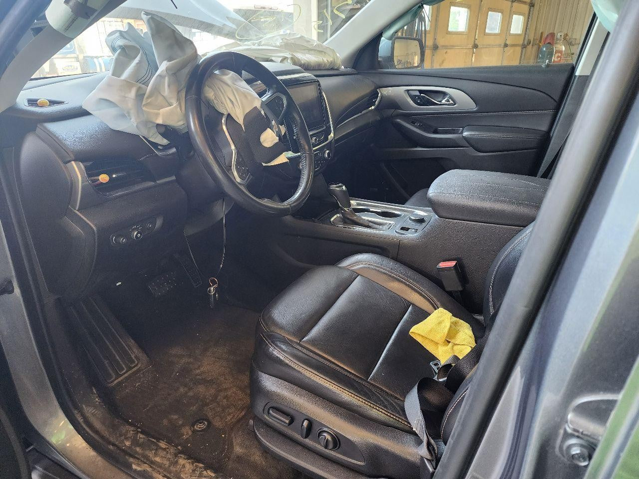 Used Air Cleaner Assembly fits: 2019 Chevrolet Traverse 3.6 Grade A