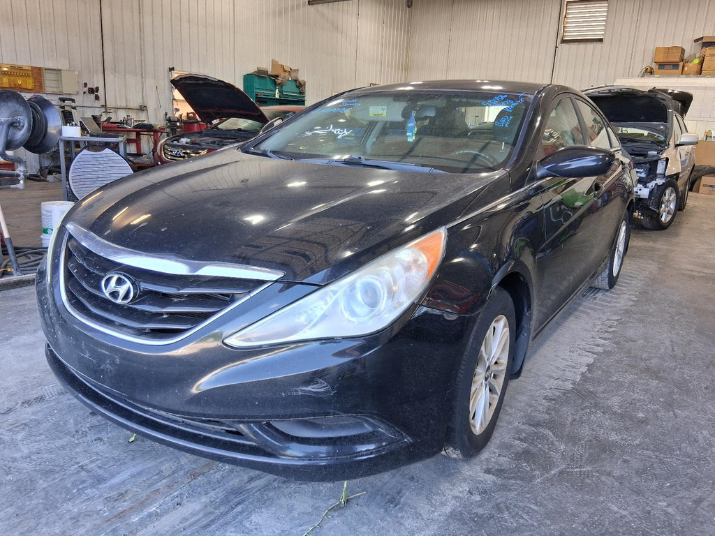 Used Windshield Wiper Motor fits: 2012 Hyundai Sonata 2.4L VIN C 8th digit Grade