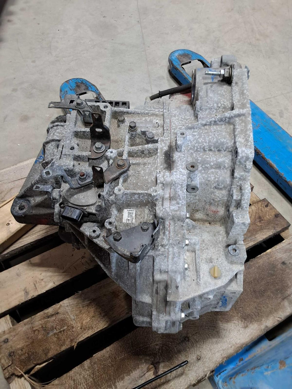 Used Automatic Transmission Assembly fits: 2015 Toyota Camry AT VIN F 5th digit