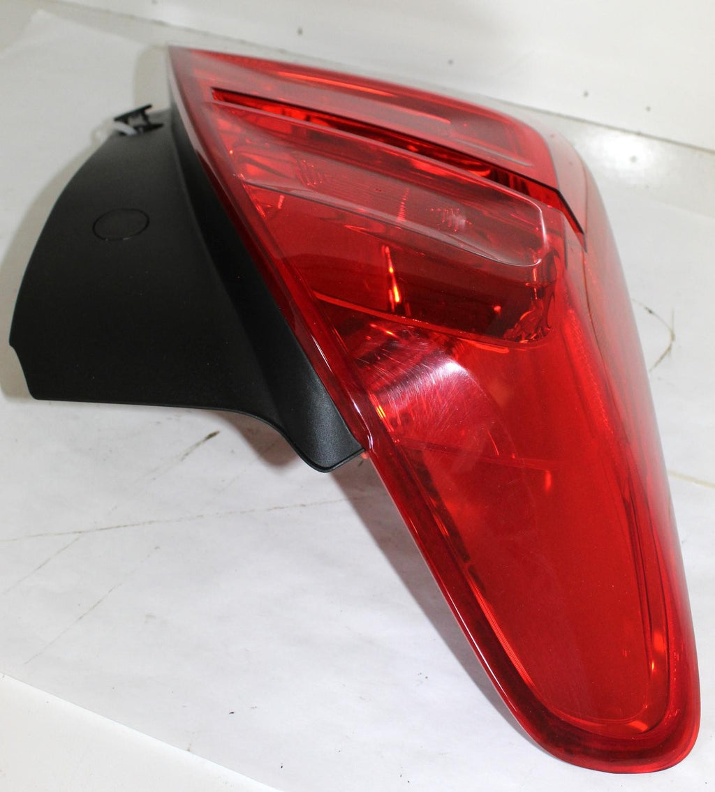 2013-2022 CHEVROLET TRAX TAIL LIGHT BRAKE LAMP LEFT DRIVER SIDE OEM