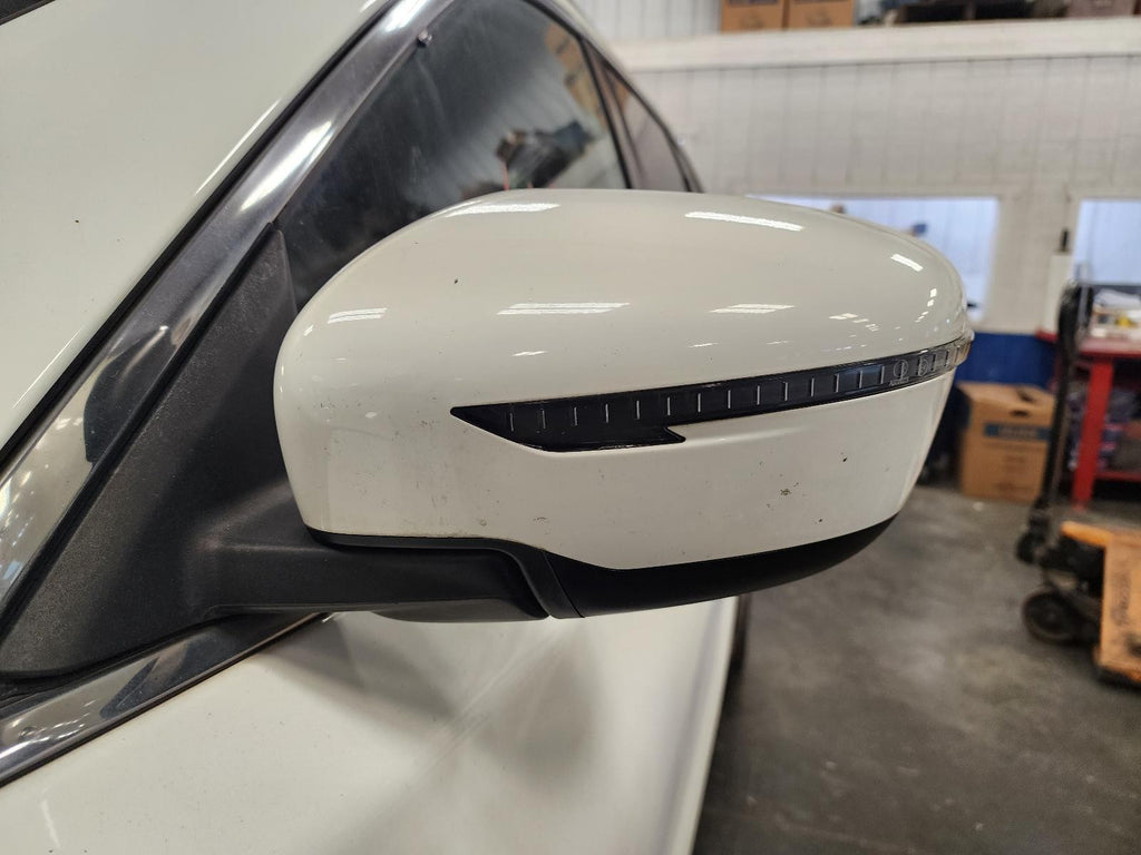 Used Left Door Mirror fits: 2020 Nissan Rogue power VIN 5 1st digit USA built he