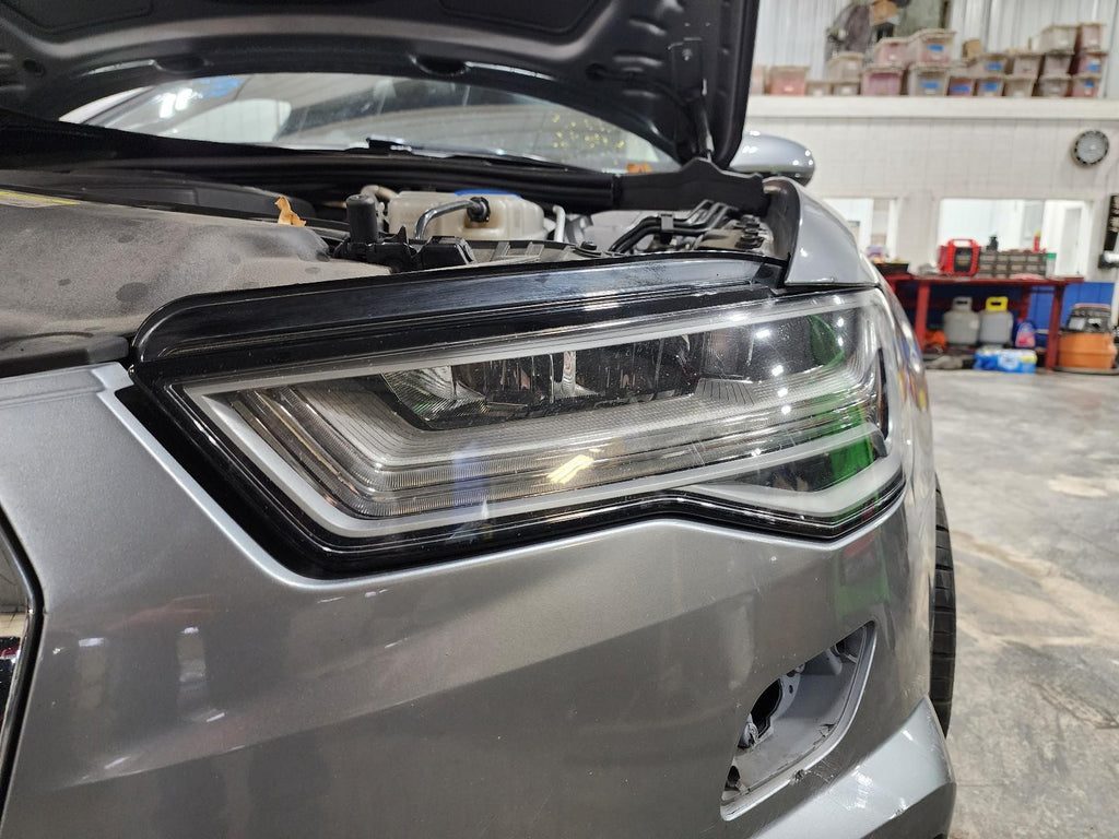 Used Left Headlight Assembly fits: 2017 Audi A6 LED Left Grade A