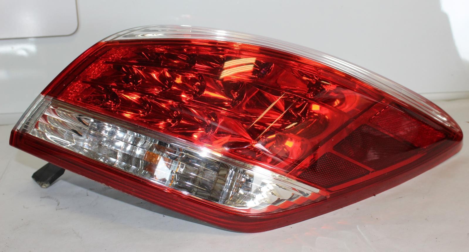 NISSAN MURANO R Taillight 4 Dr, quarter panel mounted, R. 11 12 13 14