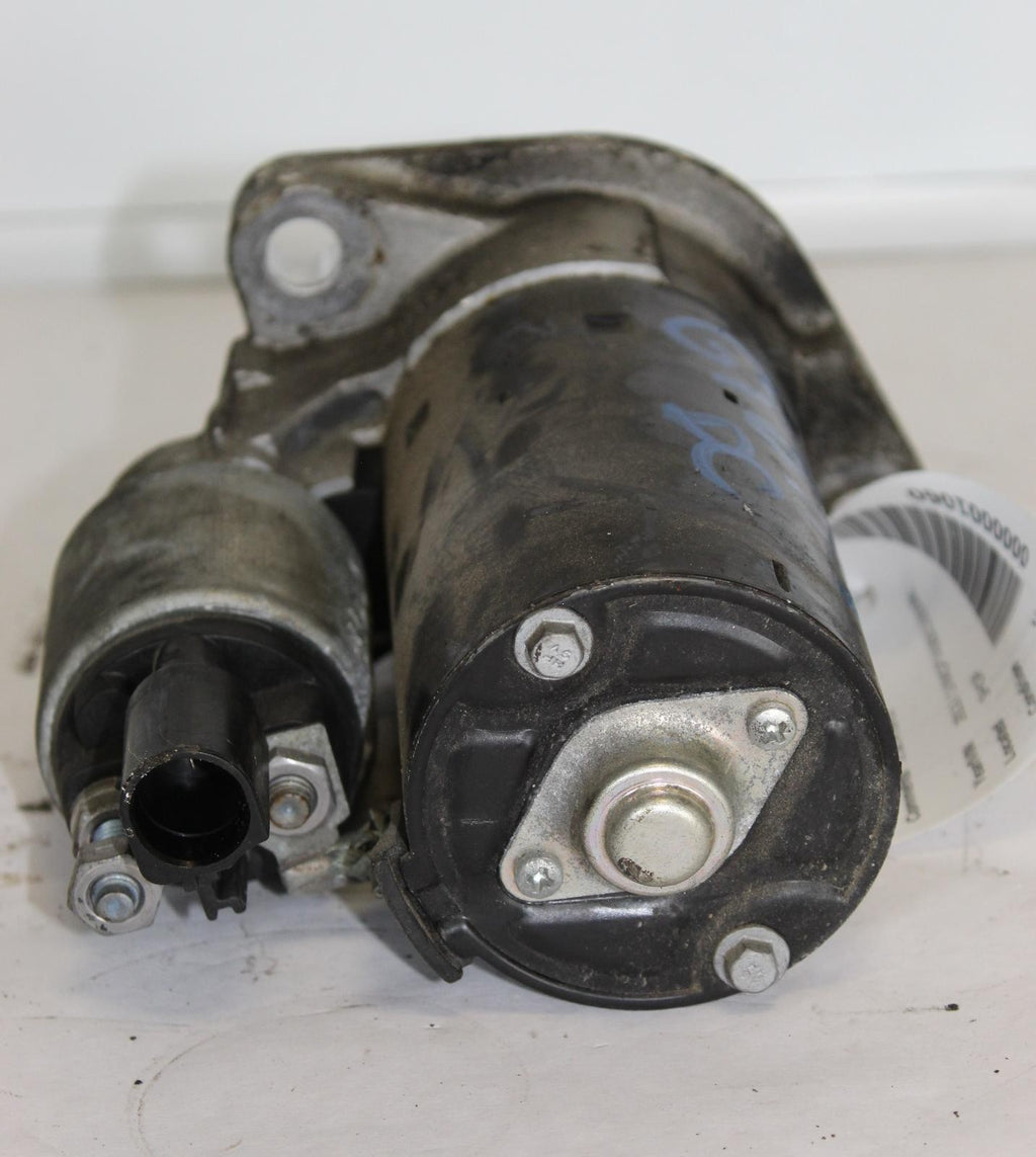VOLKSWAGEN PASSAT Starter Motor 2.5L, AT 12 13 14
