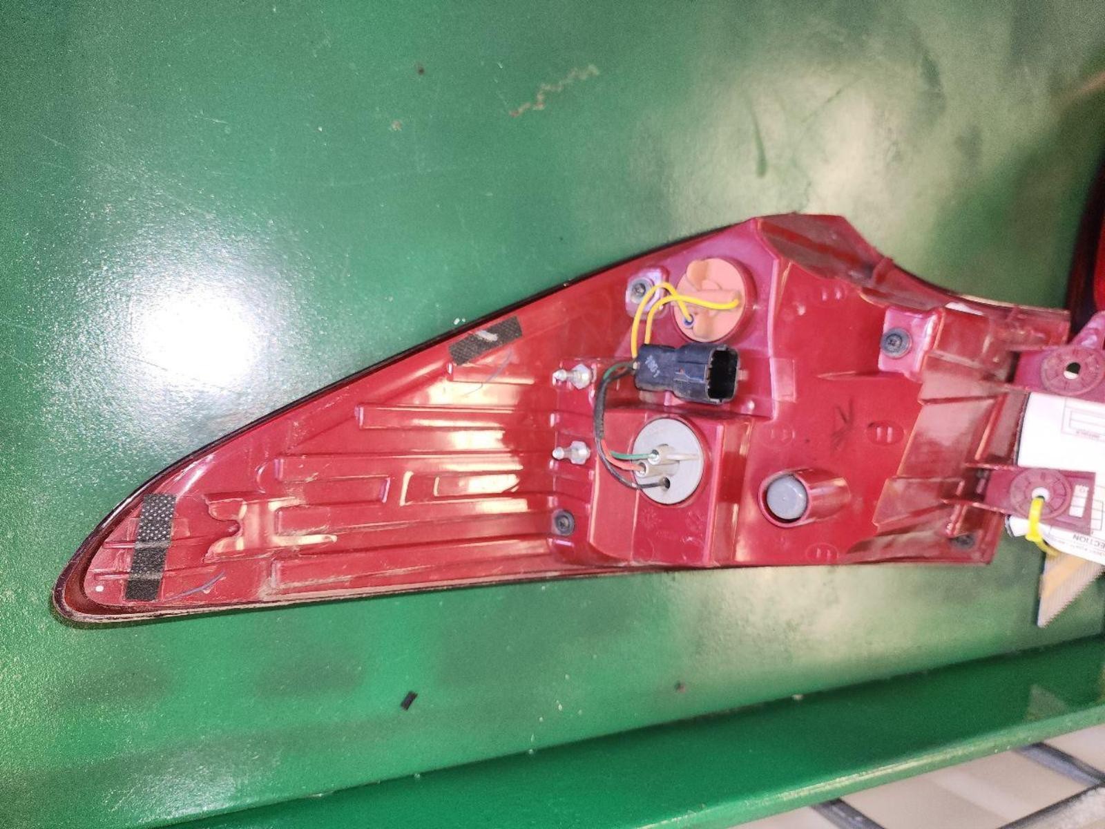 HYUNDAI SANTA FE L Taillight SWB (Sport), incandescent, quarter panel mounted,