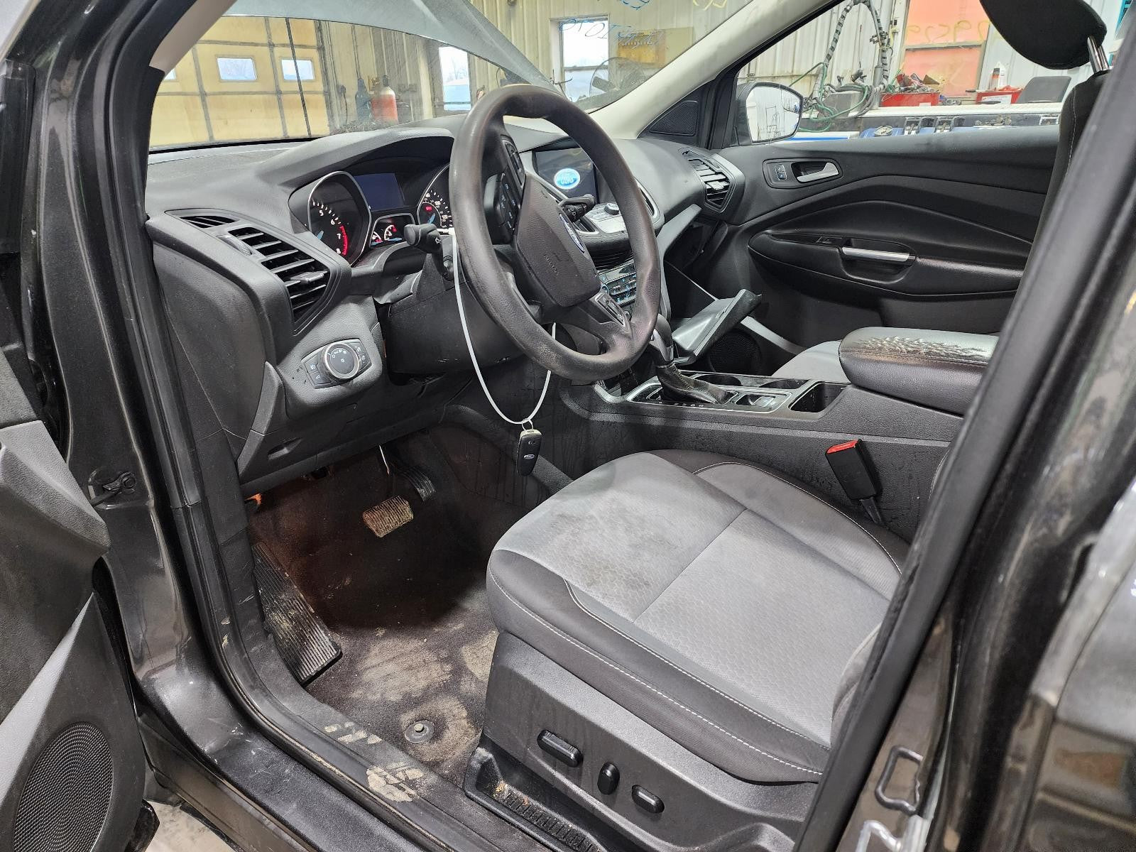 Used Rear Left Ind Rr Suspension Assembly fits: 2019 Ford Escape without crossme