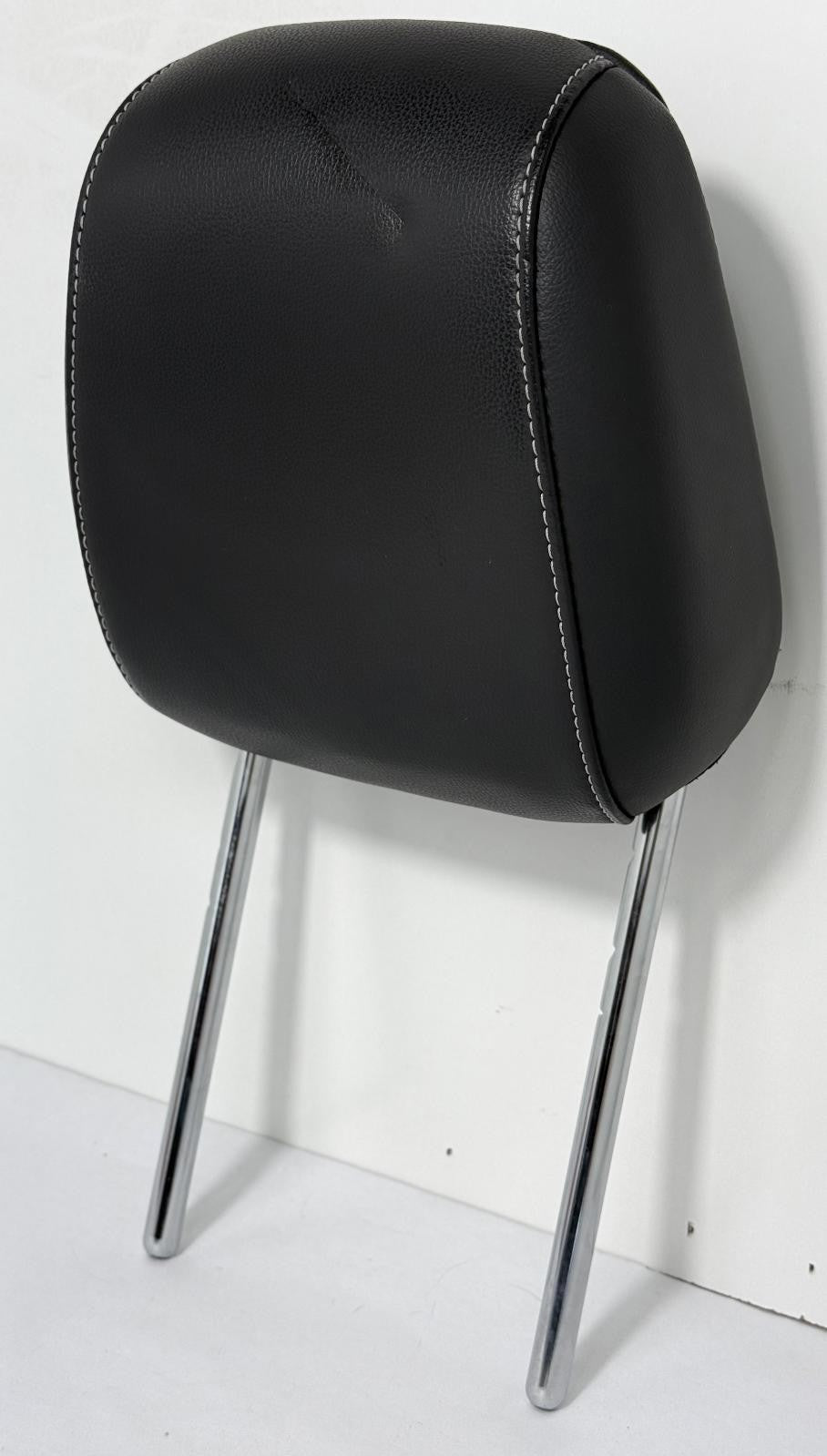 2017-2019 FORD ESCAPE FRONT LEFT RIGHT HEADREST LEATHER OEM
