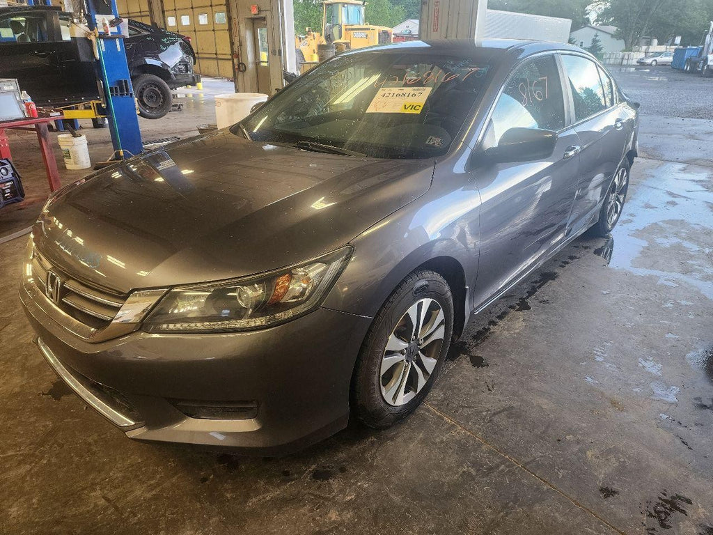 Used Air Cleaner Assembly fits: 2013 Honda Accord 2.4 Grade A