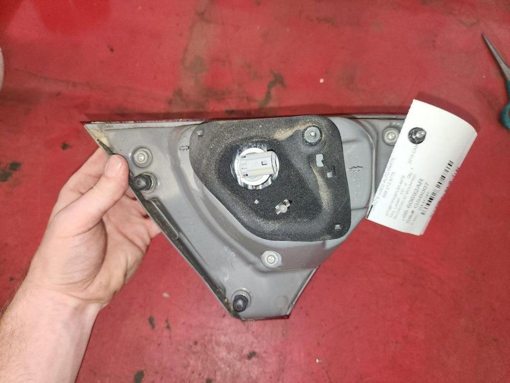 TOYOTA CAMRY R Taillight decklid mounted, R. 15