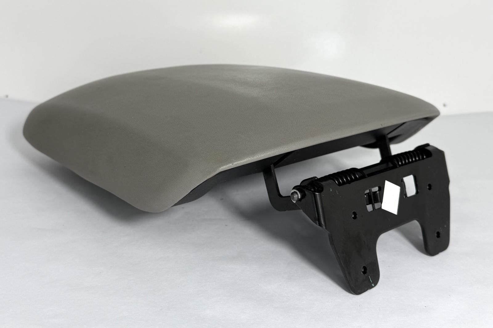 2009-2015 HONDA PILOT CENTER CONSOLE LID ARM REST OEM