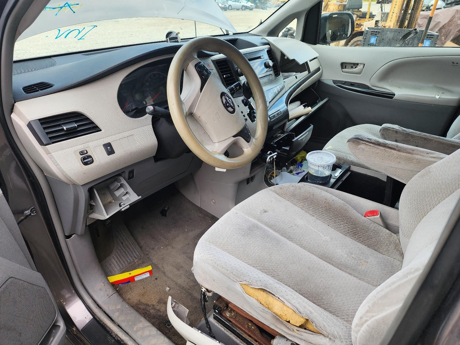 Used Engine Control Module (ECM) fits: 2014 Toyota Sienna Electronic Control Mod