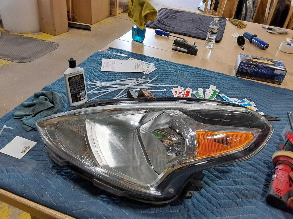 Used Left Headlight Assembly fits: 2016 Nissan Versa Sdn Left Grade A