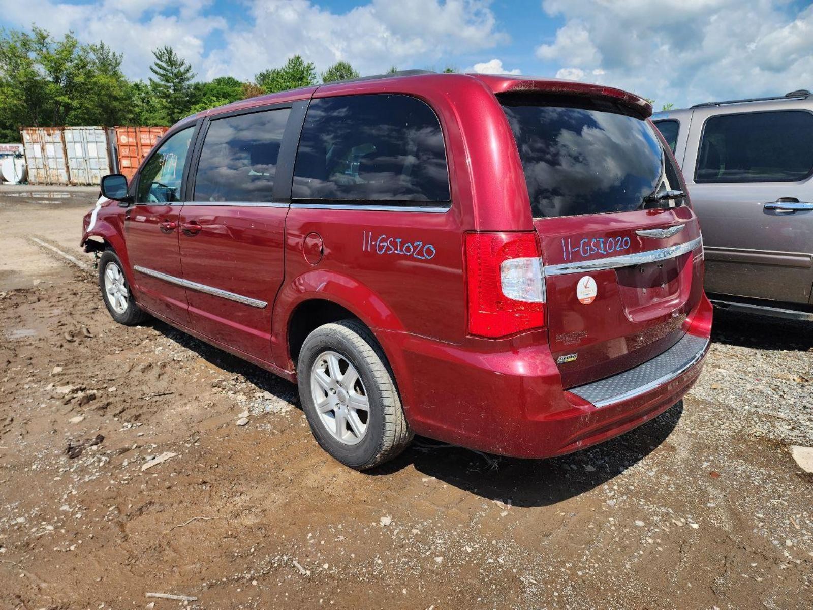 CHRYSLER TOWN &amp; COUNTRY L Taillight L. 11 12 13 14 15 16
