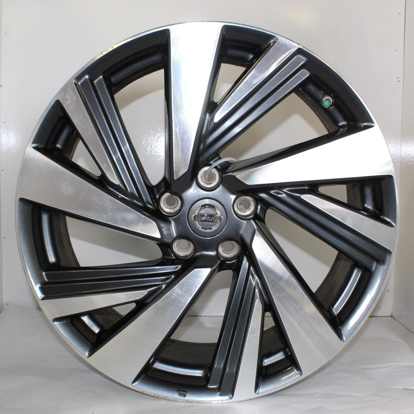 NISSAN MURANO Wheel 20x7-1/2 (alloy), machined and painted (V spoke) 15 16 17