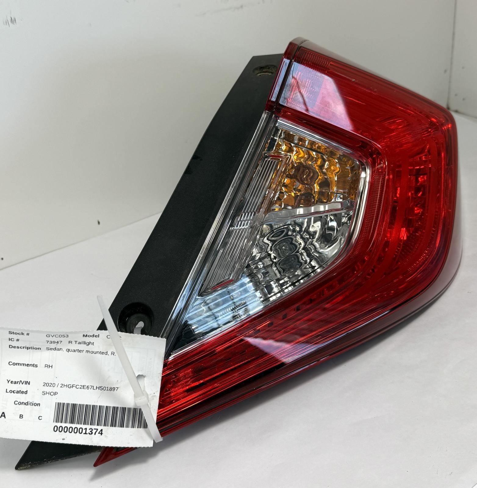 2016-2021 HONDA CIVIC TAIL LIGHT RIGHT PASSENGER SIDE OEM