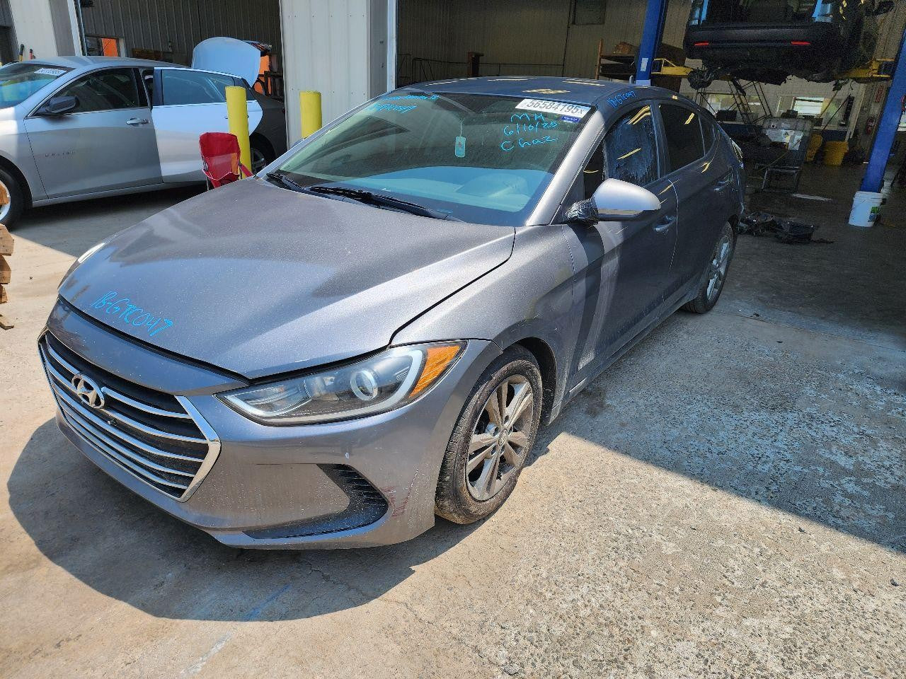 Used Right Door Mirror fits: 2018 Hyundai Elantra power Sedan w/o memory w/blind