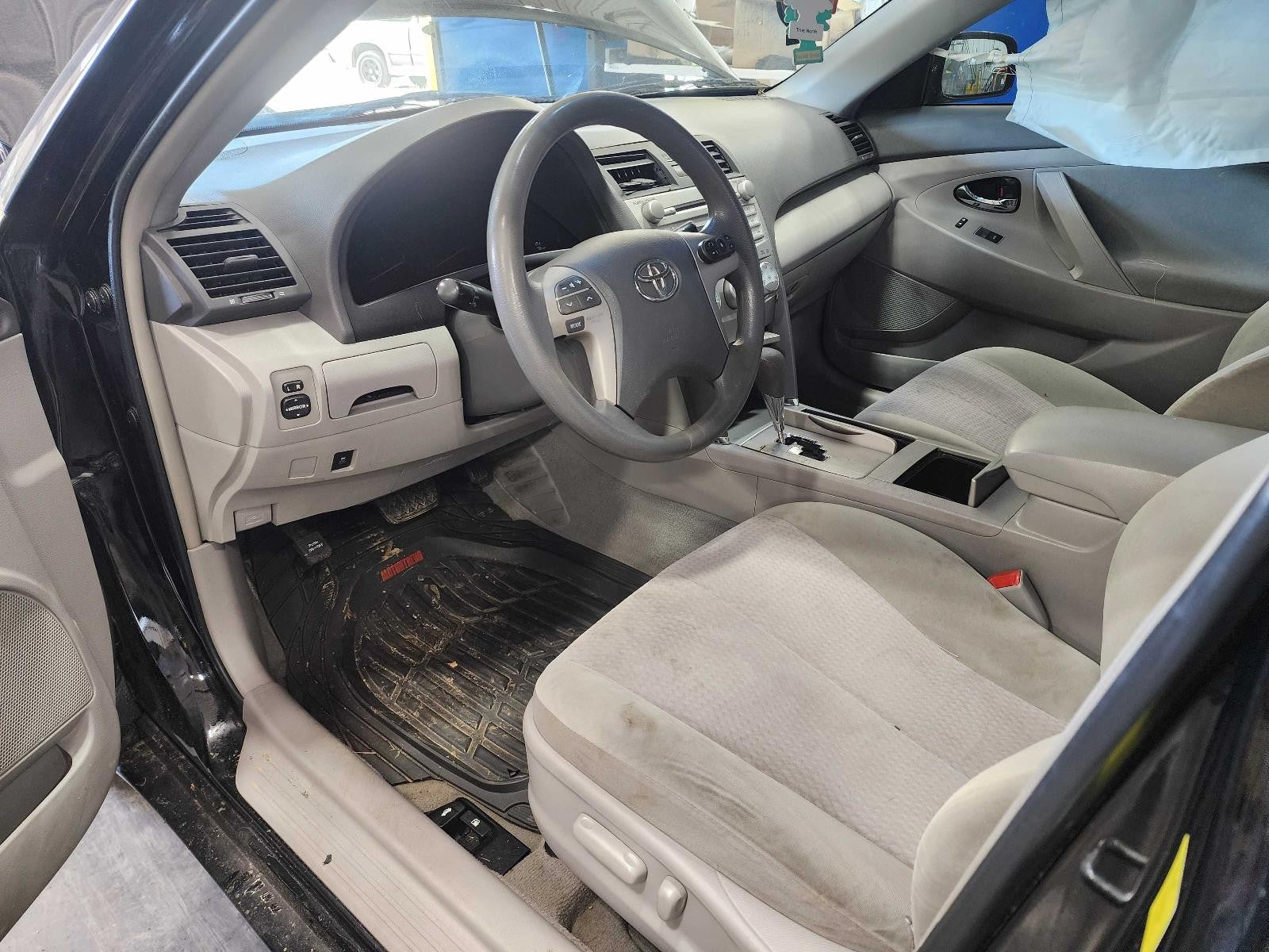 Used Windshield Wiper Motor fits: 2011 Toyota Camry  Grade A