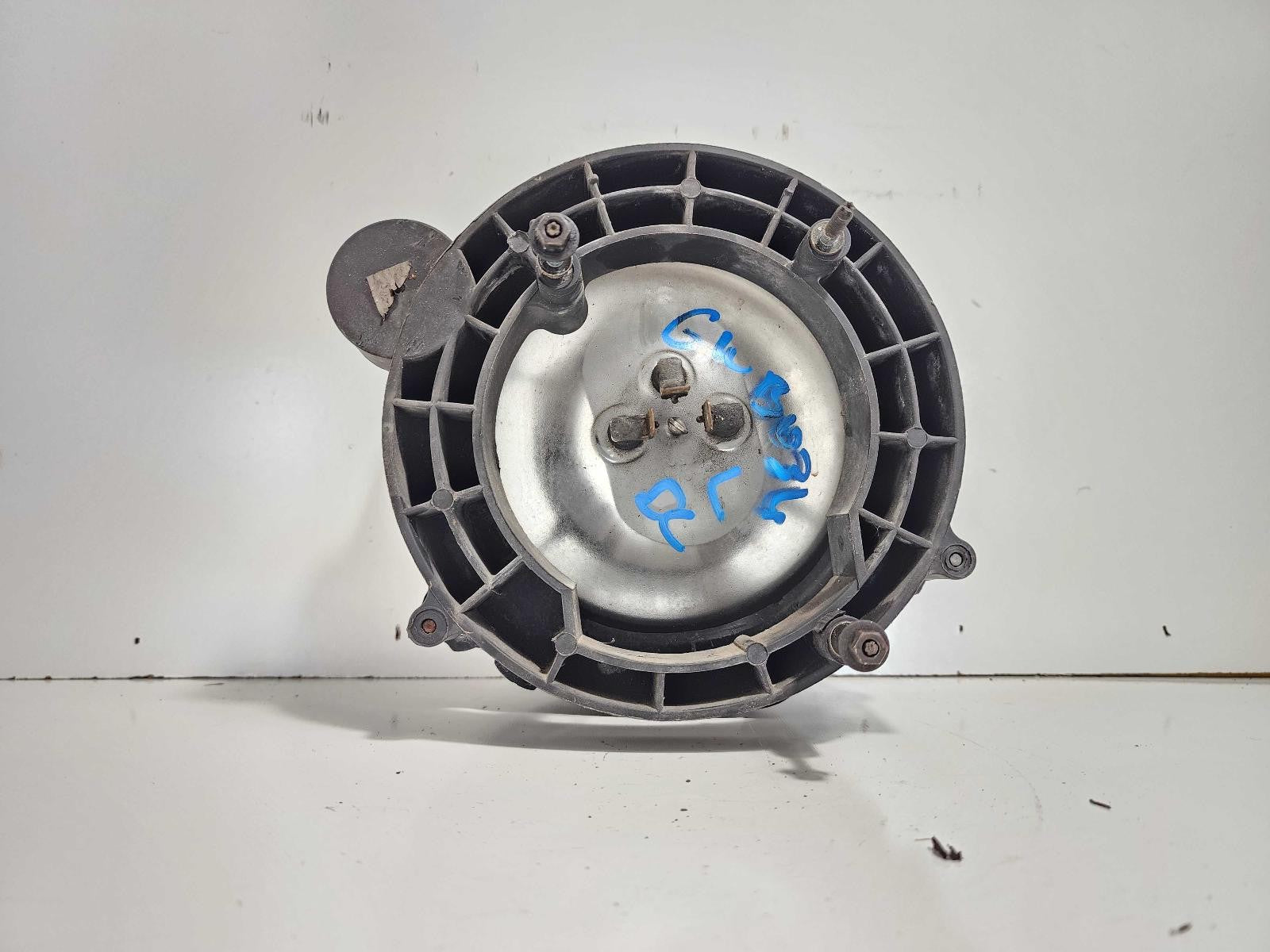 Used Left Headlight Assembly fits: 2004 Jeep Wrangler sealed beam Left Grade A