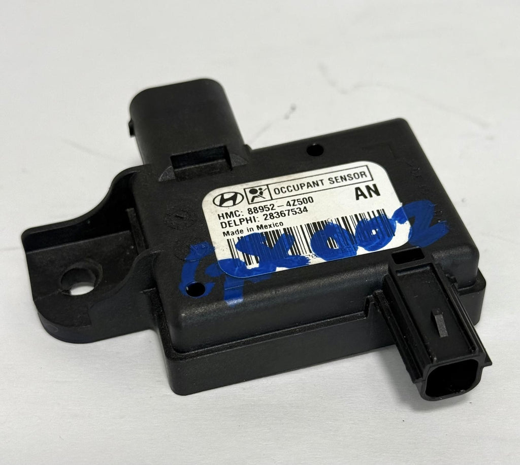 2013-2018 HYUNDAI SANTA FE RIGHT PASSENGER SEAT OCCUPANCY SENSOR OEM