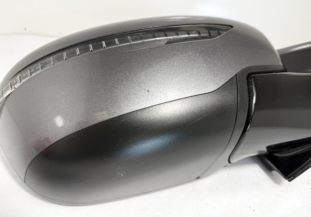 Used Right Door Mirror fits: 2020 Nissan Pathfinder power w/o camera non-heated