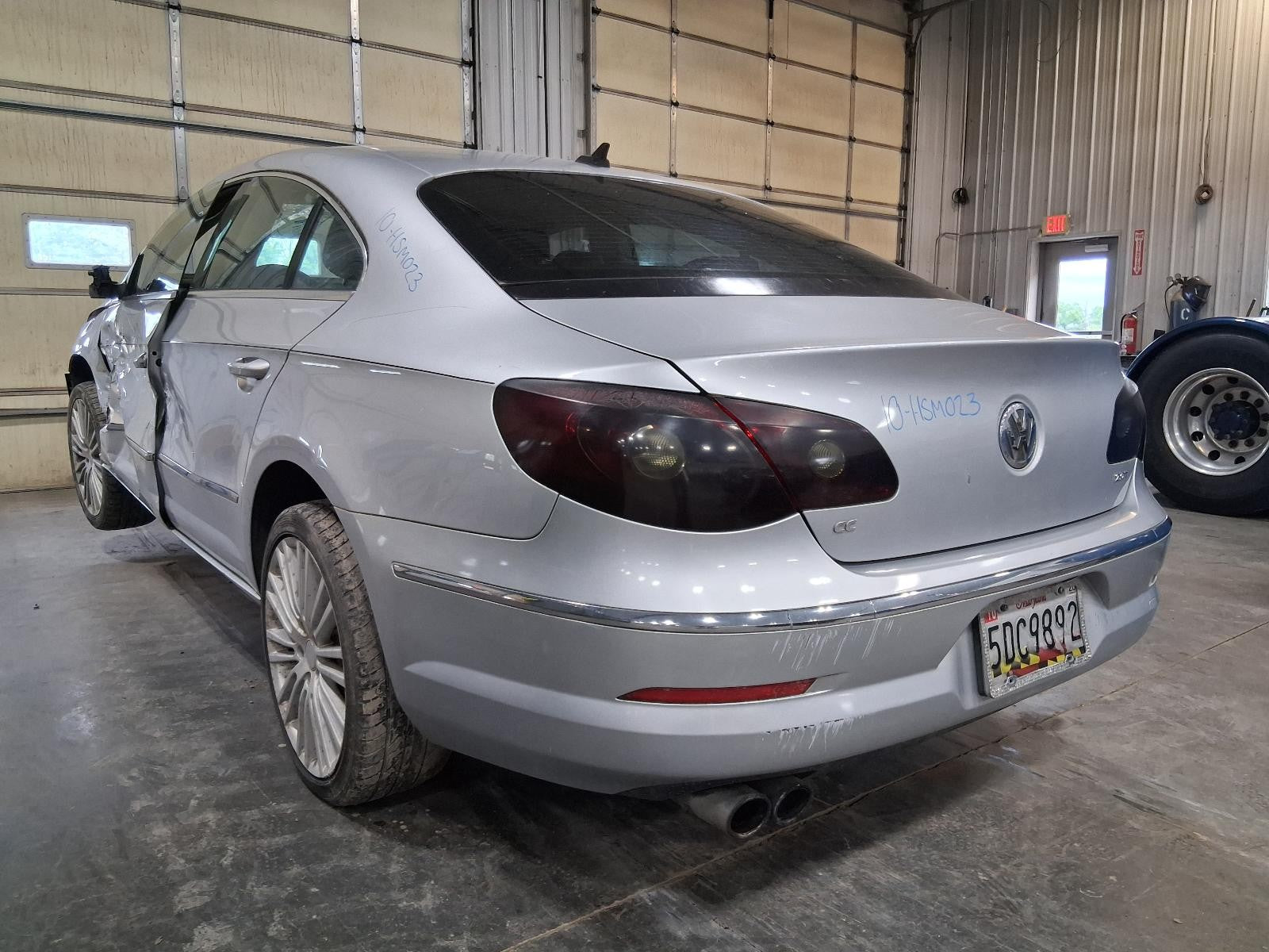 Used Front Right Door Window Regulator Front fits: 2010 Volkswagen Cc electric F