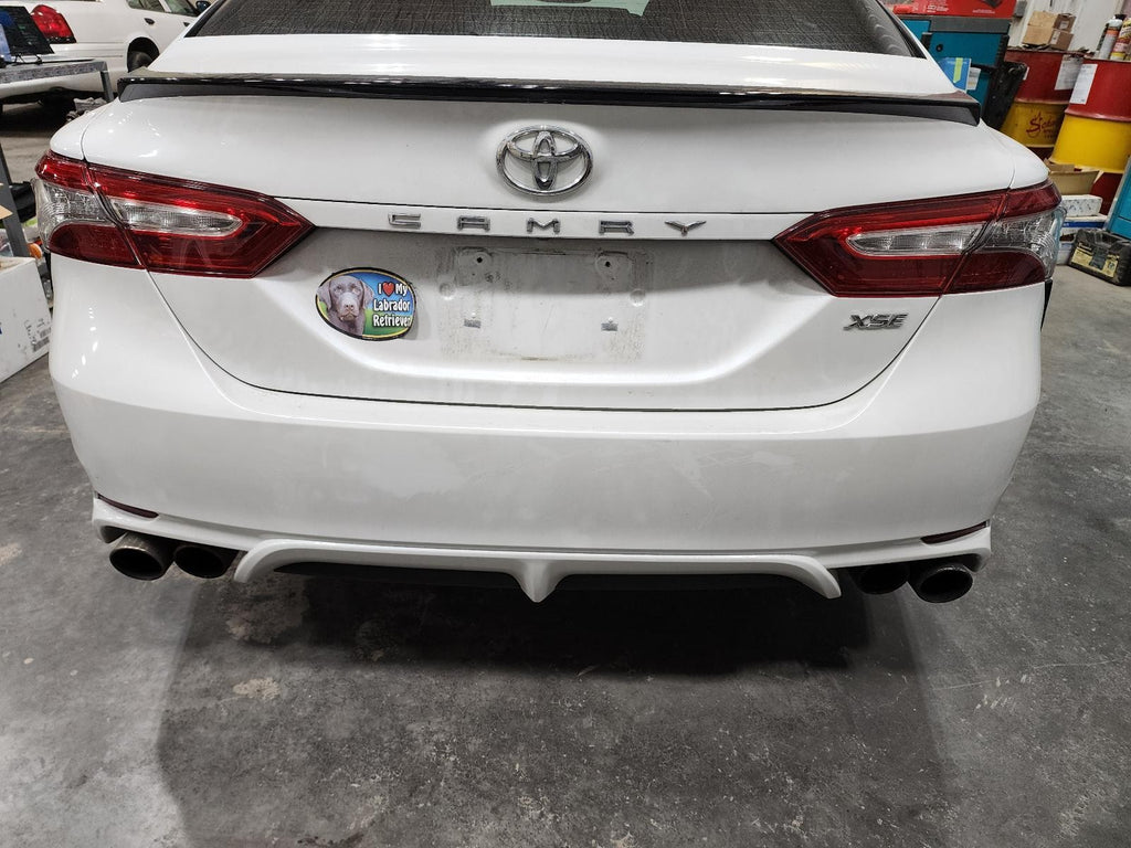 Used Rear Bumper Assembly Rear fits: 2019 Toyota Camry 1 piece bumper cover w/o